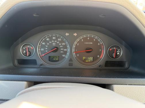 2005 Volvo XC90 2.5T