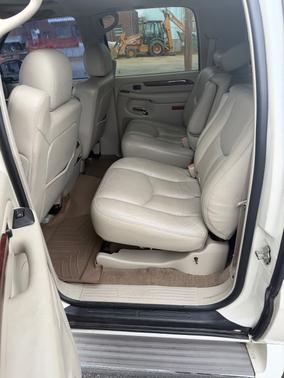 2005 Cadillac Escalade ESV Base