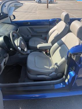 Blue 2007 Volkswagen New Beetle 2.5