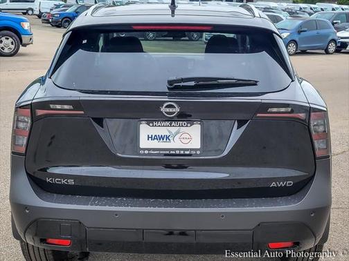 2025 Nissan Kicks SV