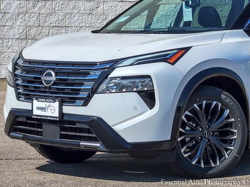 2025 Nissan Rogue Platinum