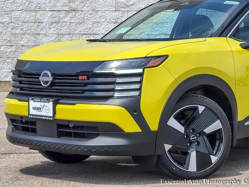 2025 Nissan Kicks SR