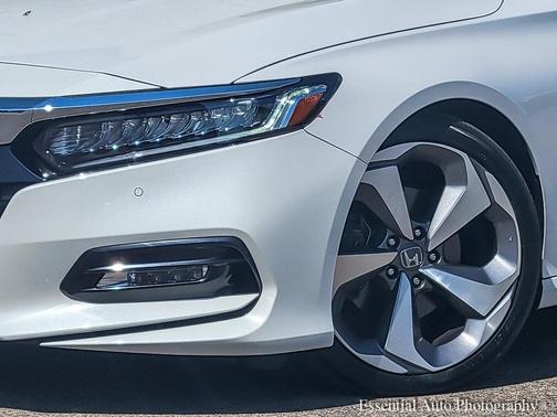 2019 Honda Accord Touring 2.0T