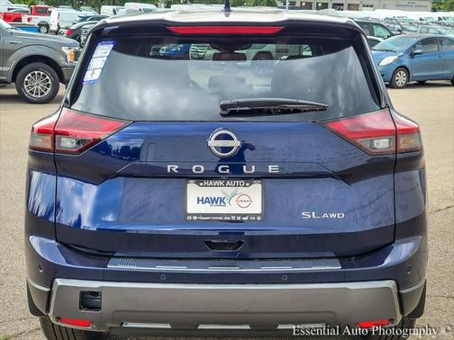 2025 Nissan Rogue SL