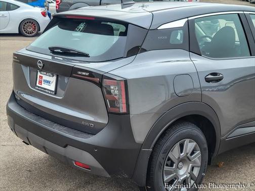 2025 Nissan Kicks S