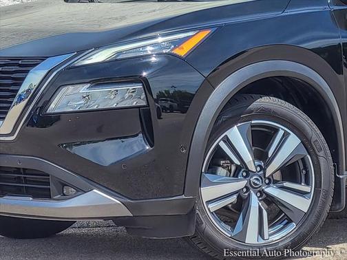 2022 Nissan Rogue SL