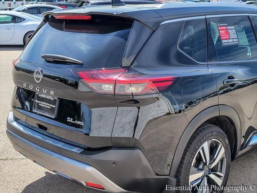 2022 Nissan Rogue SL
