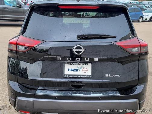 2025 Nissan Rogue SL