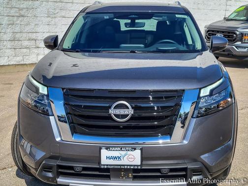 2025 Nissan Pathfinder Platinum 4WD