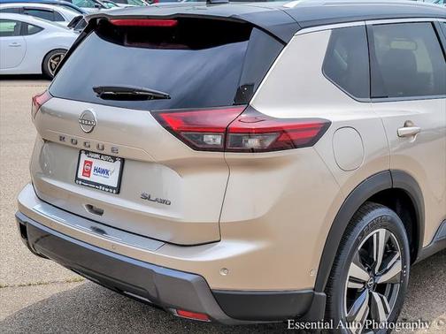 2025 Nissan Rogue SL