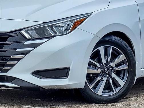 2023 Nissan Versa 1.6 S