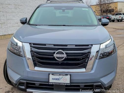 2025 Nissan Pathfinder Platinum 4WD