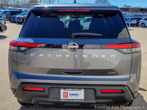 2025 Nissan Pathfinder S