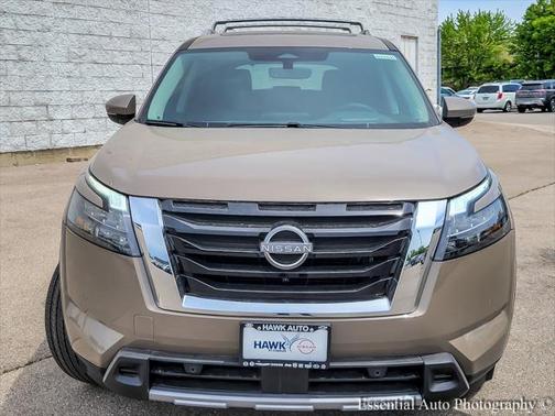 2025 Nissan Pathfinder Platinum 4WD