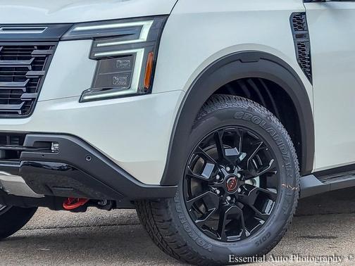 2025 Nissan Armada PRO-4X 4WD