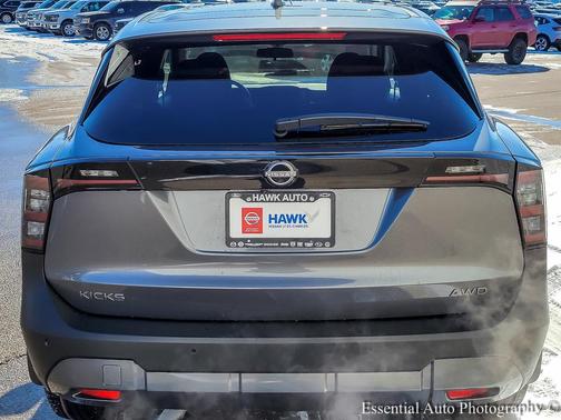 2025 Nissan Kicks SV