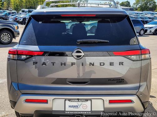 2025 Nissan Pathfinder Platinum 4WD