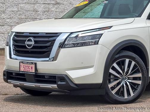2024 Nissan Pathfinder Platinum 4WD