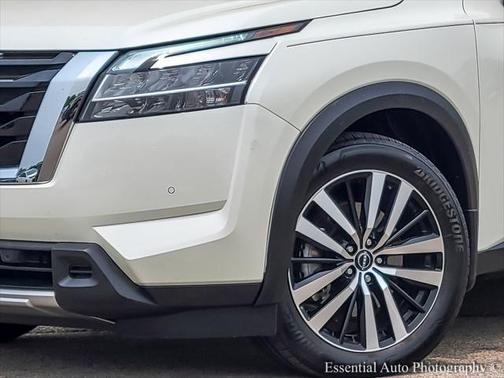 2024 Nissan Pathfinder Platinum 4WD