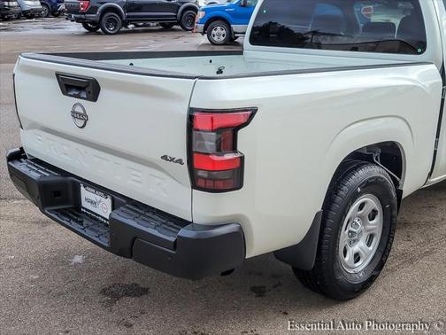 2025 Nissan Frontier S