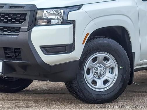 2025 Nissan Frontier S
