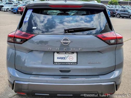 2025 Nissan Rogue SL