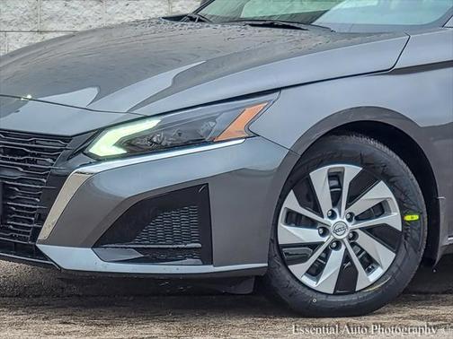 2025 Nissan Altima S FWD