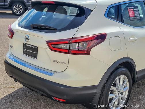 2022 Nissan Rogue Sport SV