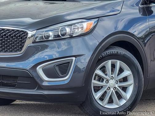 2018 Kia Sorento LX