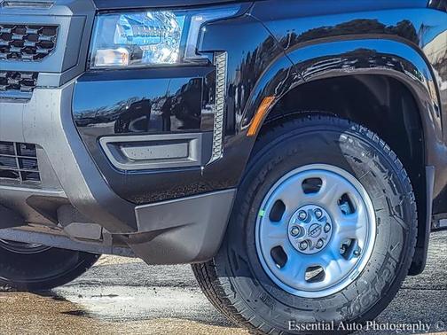 2025 Nissan Frontier S