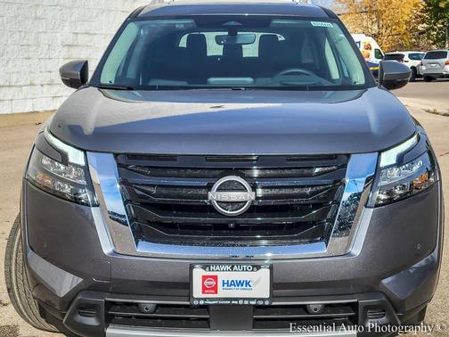 2025 Nissan Pathfinder Platinum 4WD