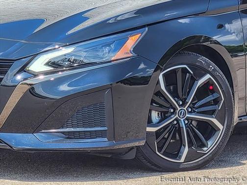 2023 Nissan Altima SR Intelligent AWD