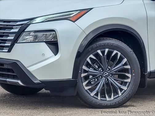 2025 Nissan Rogue Platinum