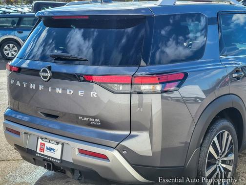 2025 Nissan Pathfinder Platinum 4WD