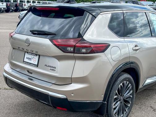 2025 Nissan Rogue Platinum