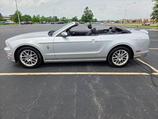 2013 Ford Mustang V6