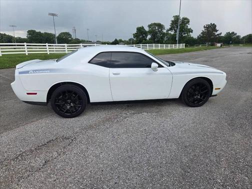 2011 Dodge Challenger Base