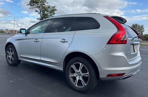 2014 Volvo XC60 T6 Premier Plus