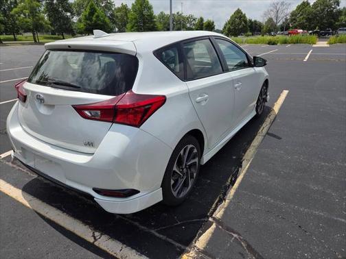 2016 Scion iM Base 4dr Hatchback CVT