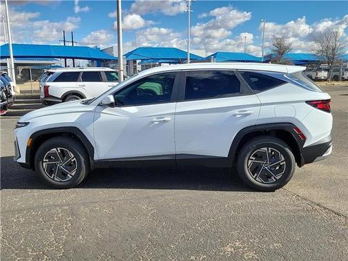 2026 Hyundai TUCSON Hybrid Blue SE