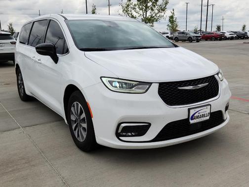 White 2024 Chrysler Pacifica Hybrid Select