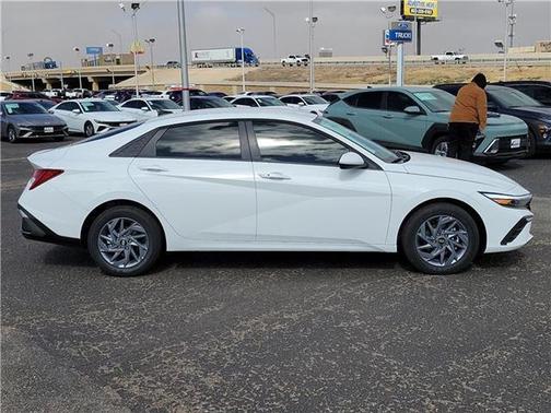 2025 Hyundai ELANTRA HEV Blue