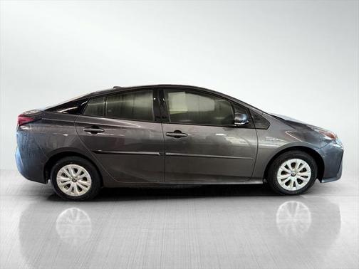 2021 Toyota Prius L