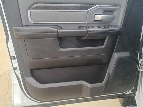 2021 RAM 2500 Big Horn Crew Cab 4x4 6'4' Box
