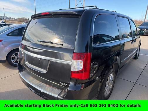 2013 Chrysler Town & Country Touring