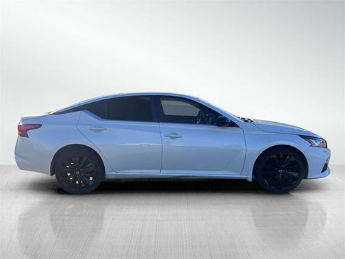 2020 Nissan Altima SR Intelligent AWD