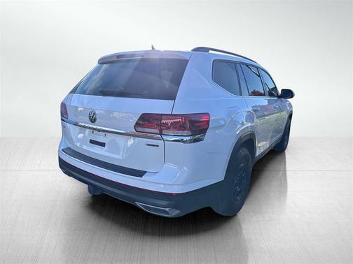 2023 Volkswagen Atlas 3.6L SE w/Technology