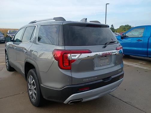 2022 GMC Acadia AWD SLE