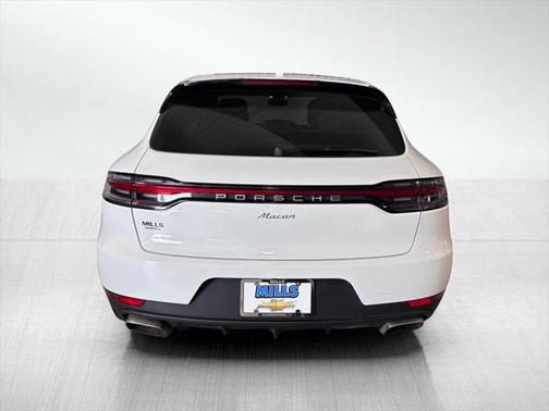 2020 Porsche Macan Base