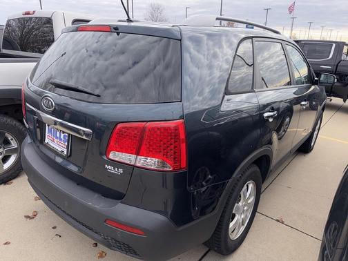 2011 Kia Sorento LX
